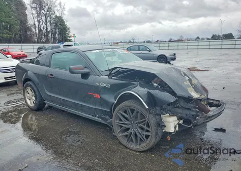 2007 Ford Mustang z USA, uszkodzony, nr VIN 1ZVHT80N075365986